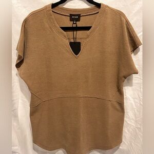 Heyson Camel Short Sleeve V-Notch Waffle Knit Top